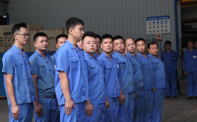 章丘豐源機械有限公司員工展示.jpg 章丘豐源機械有限公司員工展示