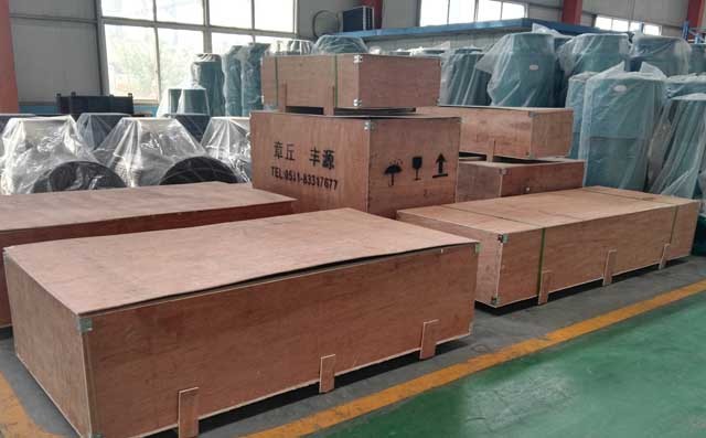 豐源機械三葉羅茨風機準備裝車發貨 豐源機械三葉羅茨風機準備裝車發貨