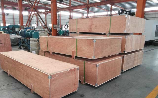 豐源機械三葉羅茨風機準備裝車發貨 豐源機械三葉羅茨風機準備裝車發貨